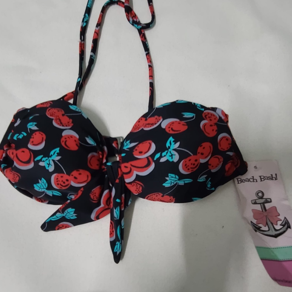 Beach bash bikini top